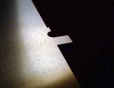 Laserschneiden Bronze Teile Oberfläche gebürstet Deteil