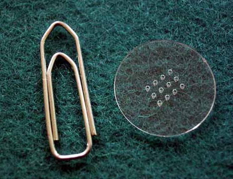 Laserbohren Quarzglas