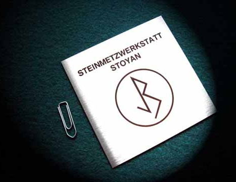Laserschneiden und Laserbeschriftung von Schildern aus Edelstahl 01