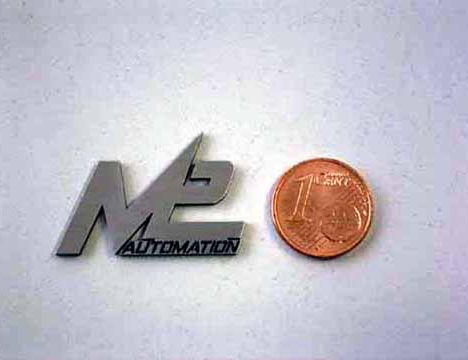 Logos aus Edelstahl