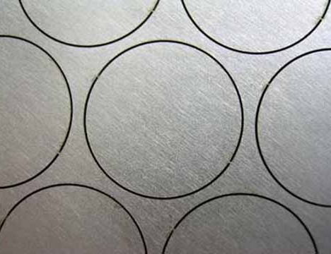 Laserschneiden Aluminium Wafer mit Mikrosteg 01
